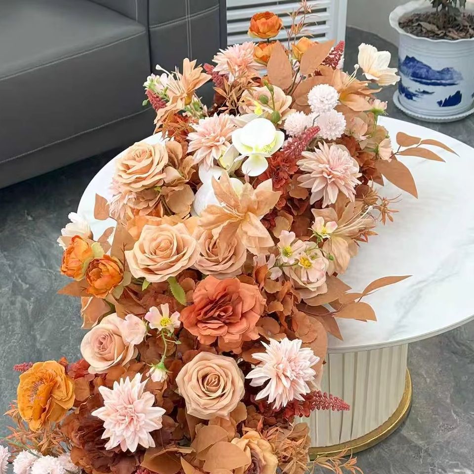 Table Runner - ผ้าปูโต๊ะลายดอกไม้สีส้มคาราเมล 5 มิติ ขนาด 2 เมตร